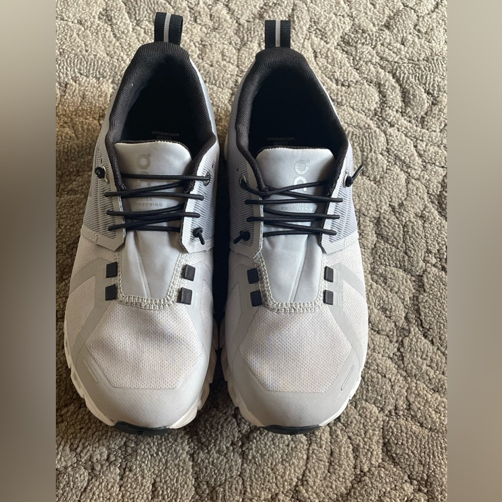 Ladies On Cloud 5 Waterproof Sneakers